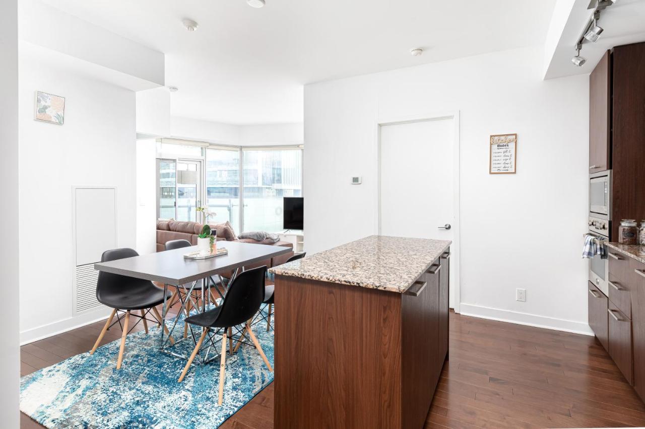 Downtown Toronto Condo Mins From Scotiabank Arena, Tiff, Cn Tower, Union, Mtcc Eksteriør billede