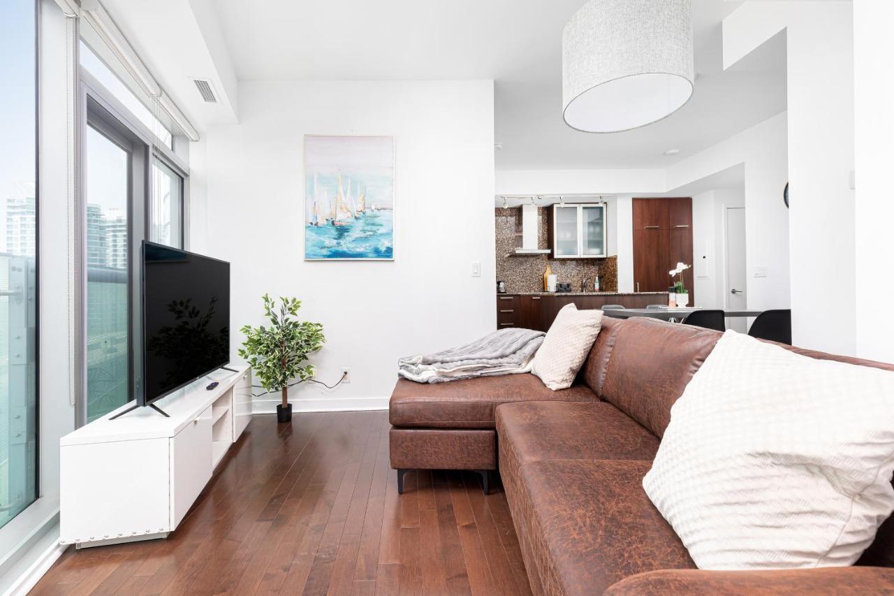 Downtown Toronto Condo Mins From Scotiabank Arena, Tiff, Cn Tower, Union, Mtcc Eksteriør billede