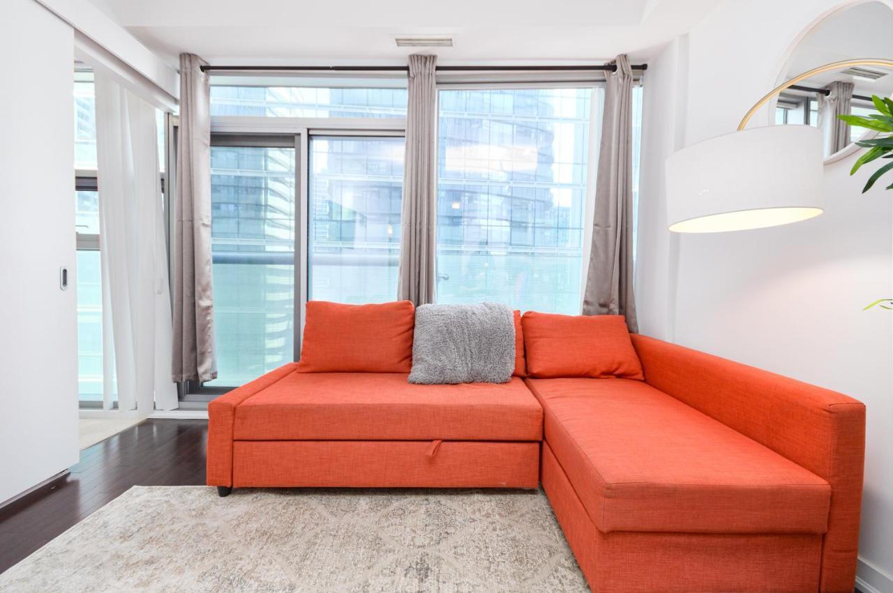 Downtown Toronto Condo Mins From Scotiabank Arena, Tiff, Cn Tower, Union, Mtcc Eksteriør billede