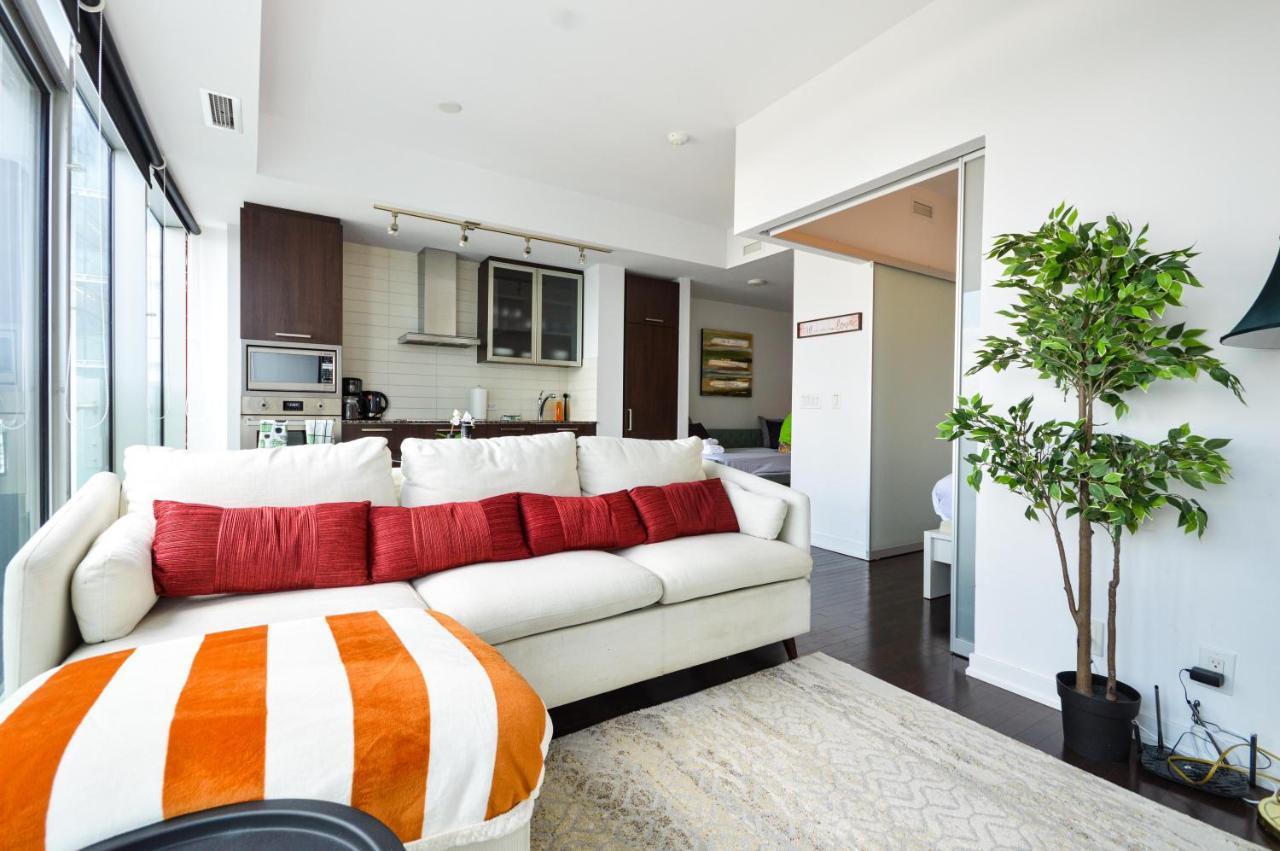 Downtown Toronto Condo Mins From Scotiabank Arena, Tiff, Cn Tower, Union, Mtcc Eksteriør billede