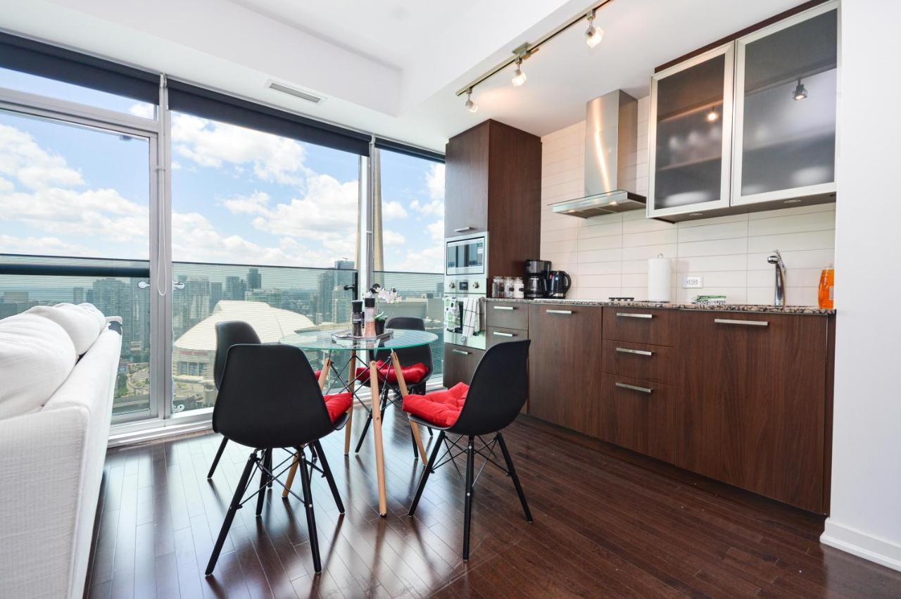 Downtown Toronto Condo Mins From Scotiabank Arena, Tiff, Cn Tower, Union, Mtcc Eksteriør billede