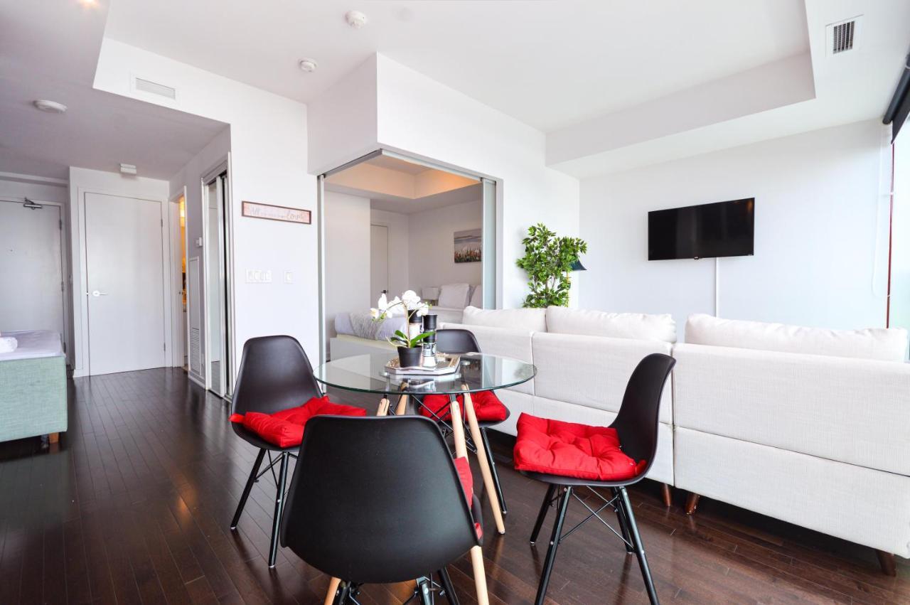 Downtown Toronto Condo Mins From Scotiabank Arena, Tiff, Cn Tower, Union, Mtcc Eksteriør billede