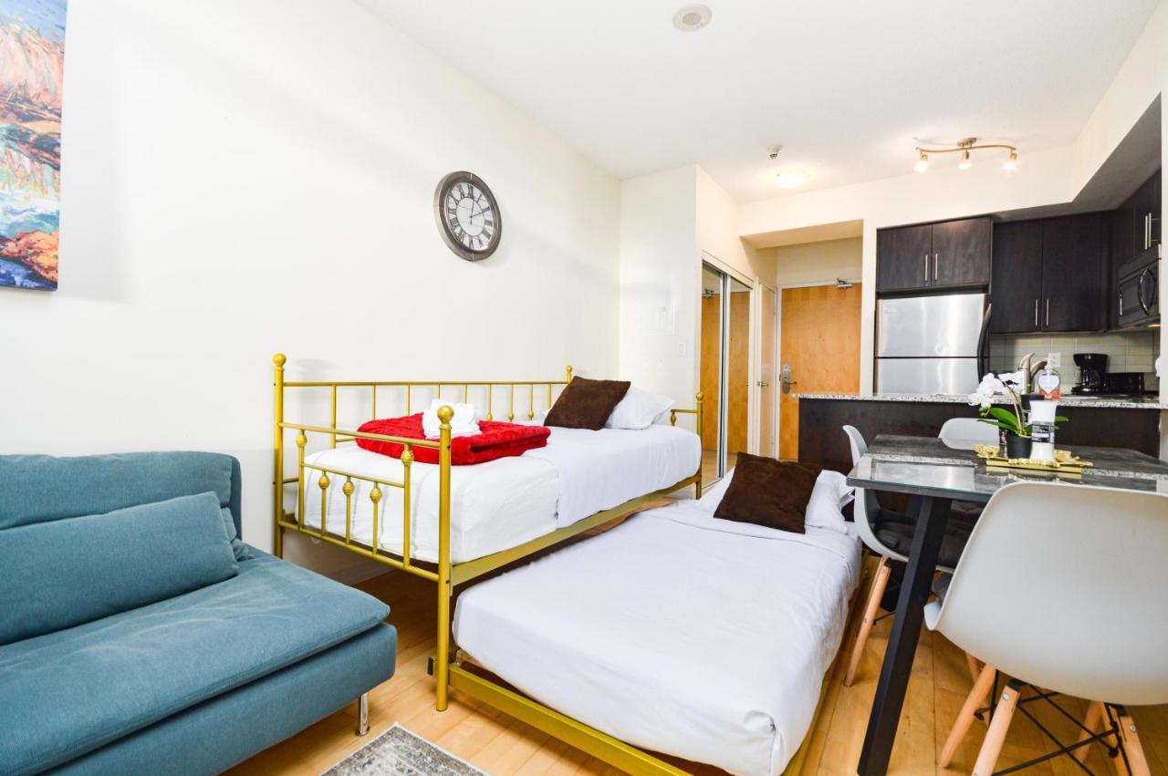 Downtown Toronto Condo Mins From Scotiabank Arena, Tiff, Cn Tower, Union, Mtcc Eksteriør billede